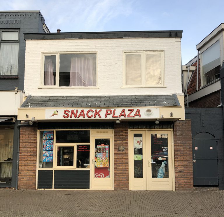 Snack Plaza Wolvega pand